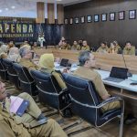 Rapat KoordinasiEvaluasi”Pemkab Kukar Serius Genjot Pendapatan Daerah: Parkir, Walet, hingga Hilirisasi Batu Bara Disorot